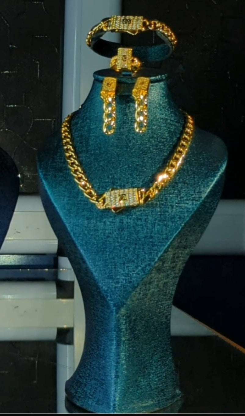 طقم 4 قطع من موناكو